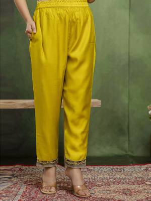 Yellow women kurta pant dupatta set 4