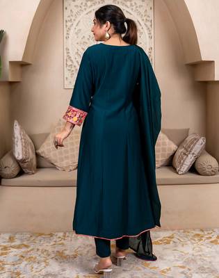 Blue women kurta pant dupatta set 2