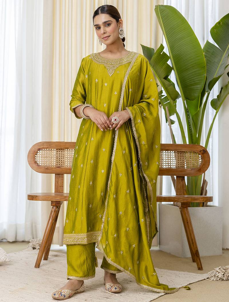 Green women kurta pant dupatta set