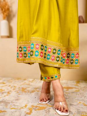 Yellow women kurta pant dupatta set 3