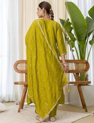 Green women kurta pant dupatta set 2