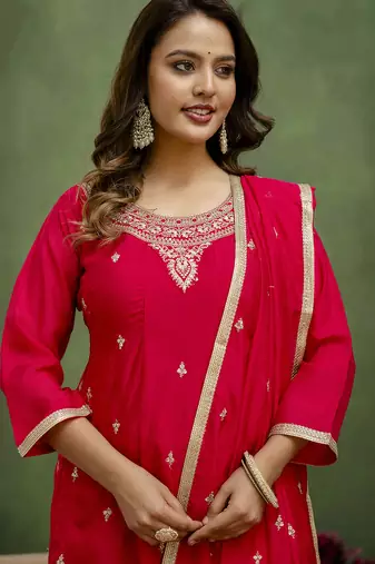 Pink women kurta pant dupatta set