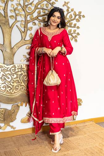 Pink women kurta pant dupatta set