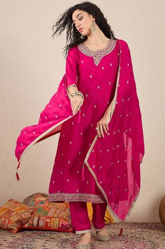 Pink women kurta pant dupatta set
