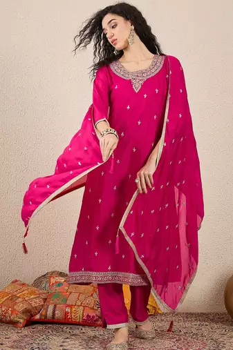 Pink women kurta pant dupatta set