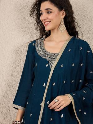 Blue women kurta pant dupatta set 3