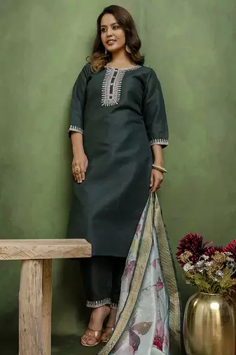 Green women kurta pant dupatta set