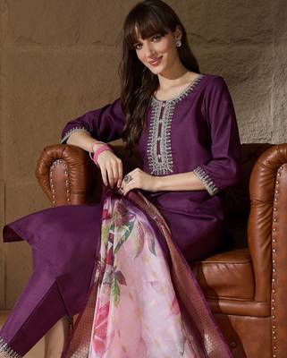 Purple women kurta pant dupatta set 3