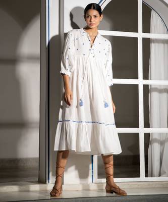 White embroidered linen maxi dress 3