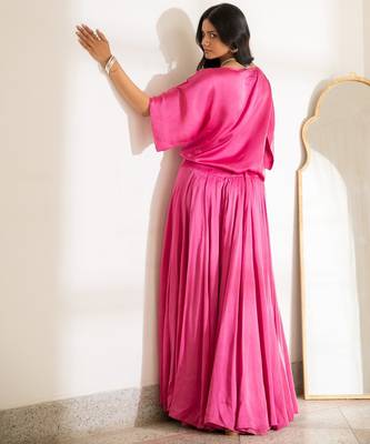 Pink satin flowy skirt top set 3