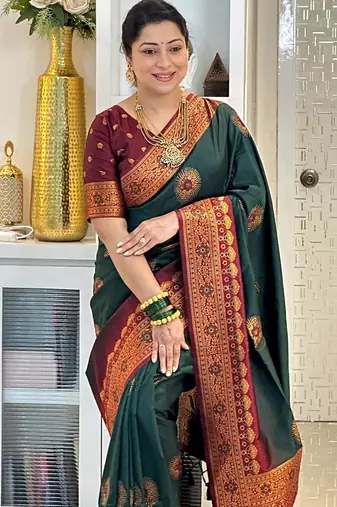 green maroon silk blend banarasi saree with unstitched blouse piece