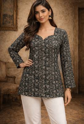  floral digital print muslin silk tunic / stylish short kurti for grilish 1
