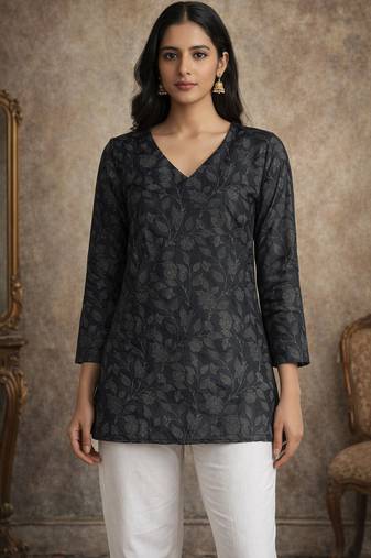 Trending floral digital print muslin silk tunic / stylish short kurti for grilish