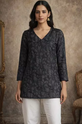 Trending floral digital print muslin silk tunic / stylish short kurti for grilish
