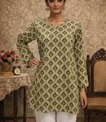Trending floral digital print muslin silk tunic / stylish short kurti for grilish
