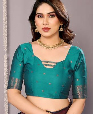 Navy blue silk blend banarasi saree with blouse 5