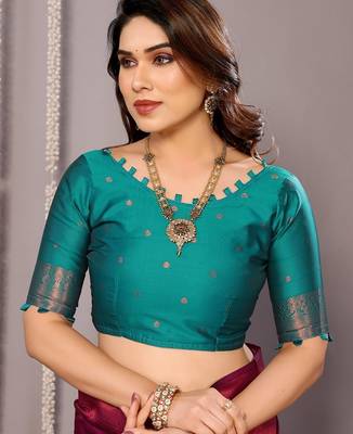 Purple silk blend banarasi saree with blouse 5