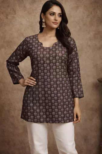 Trending floral digital print muslin silk tunic / stylish short kurti for grilish