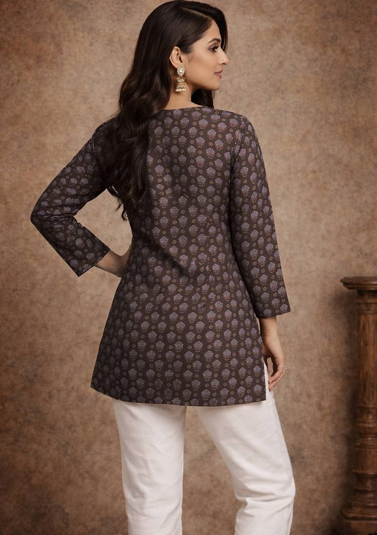 Trending floral digital print muslin silk tunic / stylish short kurti for grilish