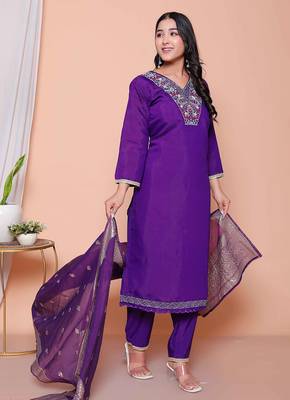  womens purple muslin stright kurta and palazzo with dupatta suit set 2