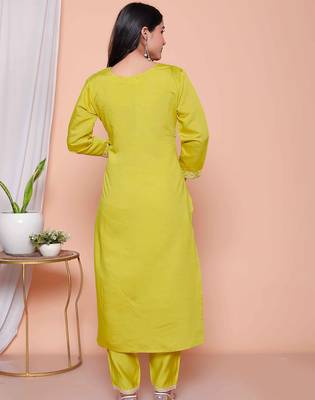  womens muslin yellow  kurta and palazzo with dupatta set 4