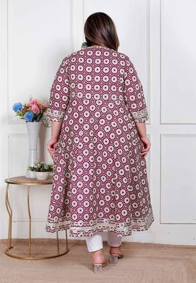plus size women's cream embroidered cotton anarkali kurta and dupatta 4