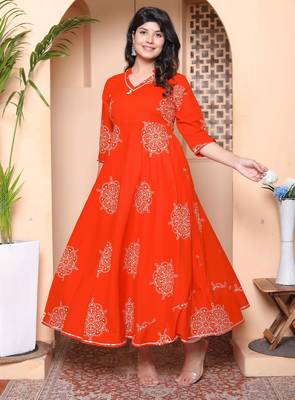 Doriyaan womens orange v-neck printed anarkali style kurta 2