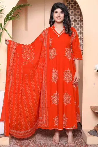 Doriyaan womens orange floral cotton printed anarkali kurta wit dupatta