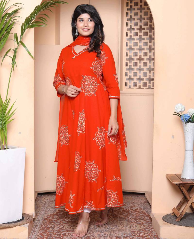 Doriyaan womens orange floral cotton printed anarkali kurta wit dupatta