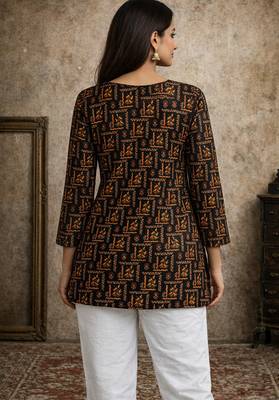  floral digital print muslin silk tunic / stylish short kurti for grilish 4