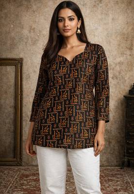  floral digital print muslin silk tunic / stylish short kurti for grilish 1
