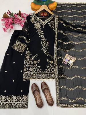 Black & gold embroidered palazzo suit 4