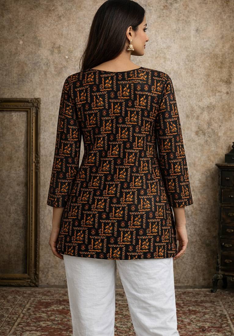 Trending floral digital print muslin silk tunic / stylish short kurti for grilish