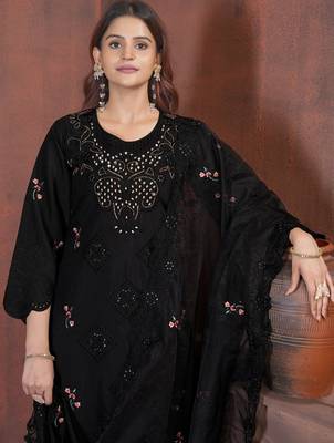Black Color Embroidery with Sequins & Heavy Hand work Viscose Roman Kurti Pent Set 2