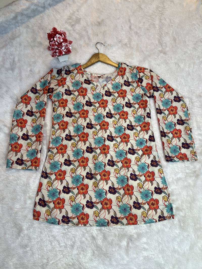 Trending floral digital print muslin silk tunic / stylish short kurti for grilish