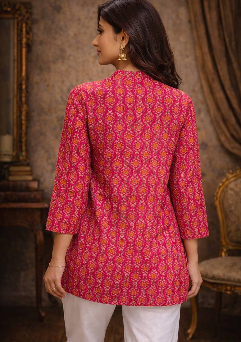 Trending floral digital print muslin silk tunic / stylish short kurti for grilish