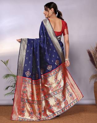 navy blue silk blend banarasi saree with blouse  4