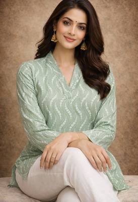  floral digital print muslin silk tunic / stylish short kurti for grilish 2