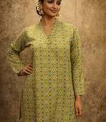 Trending floral digital print muslin silk tunic / stylish short kurti for grilish