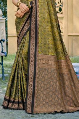mehendi green soft silk blend woven work traditional saree 3
