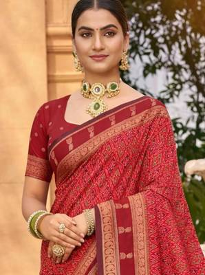 red soft silk blend woven work traditional saree 2