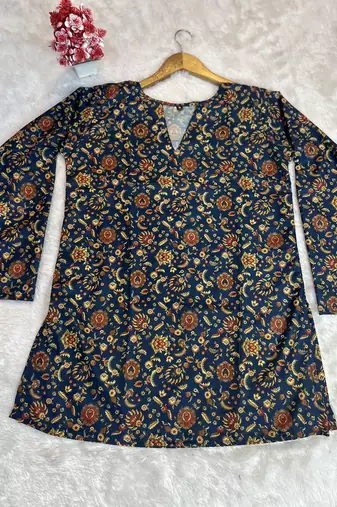 Trending floral digital print muslin silk tunic / stylish short kurti for grilish