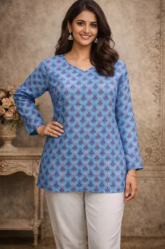 Trending floral digital print muslin silk tunic / stylish short kurti for grilish