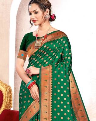 Emerald green silk blend saree with peacock motifs 2