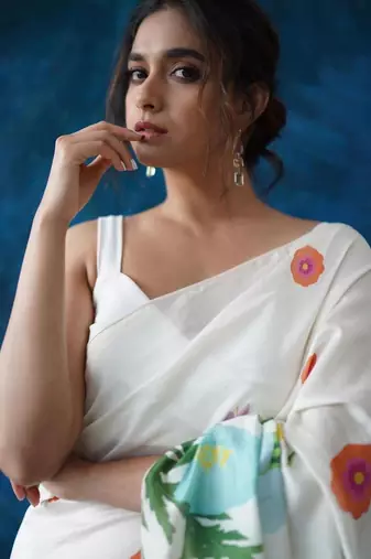 White floral printed linen saree