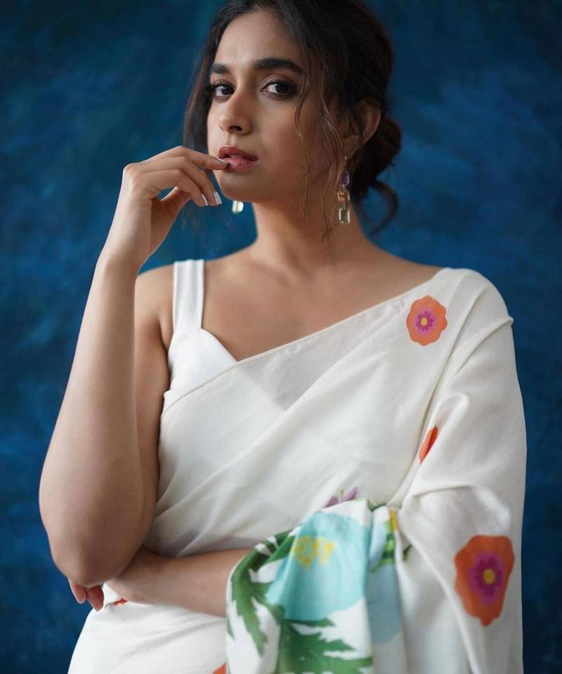 White floral printed linen saree
