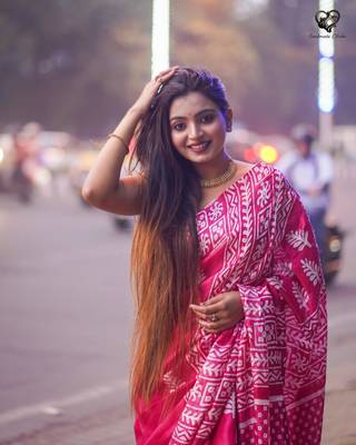 Pink  fuchsia batik inspired saree 3