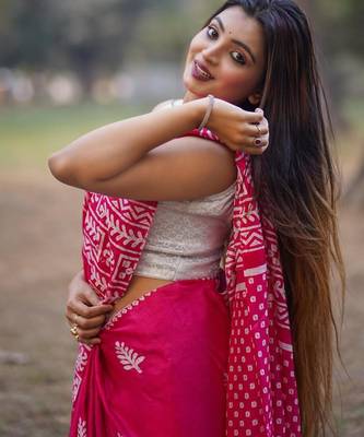 Pink  fuchsia batik inspired saree 4