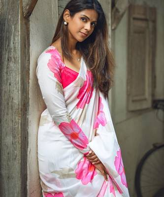 Purple painted artistic floral saree 4