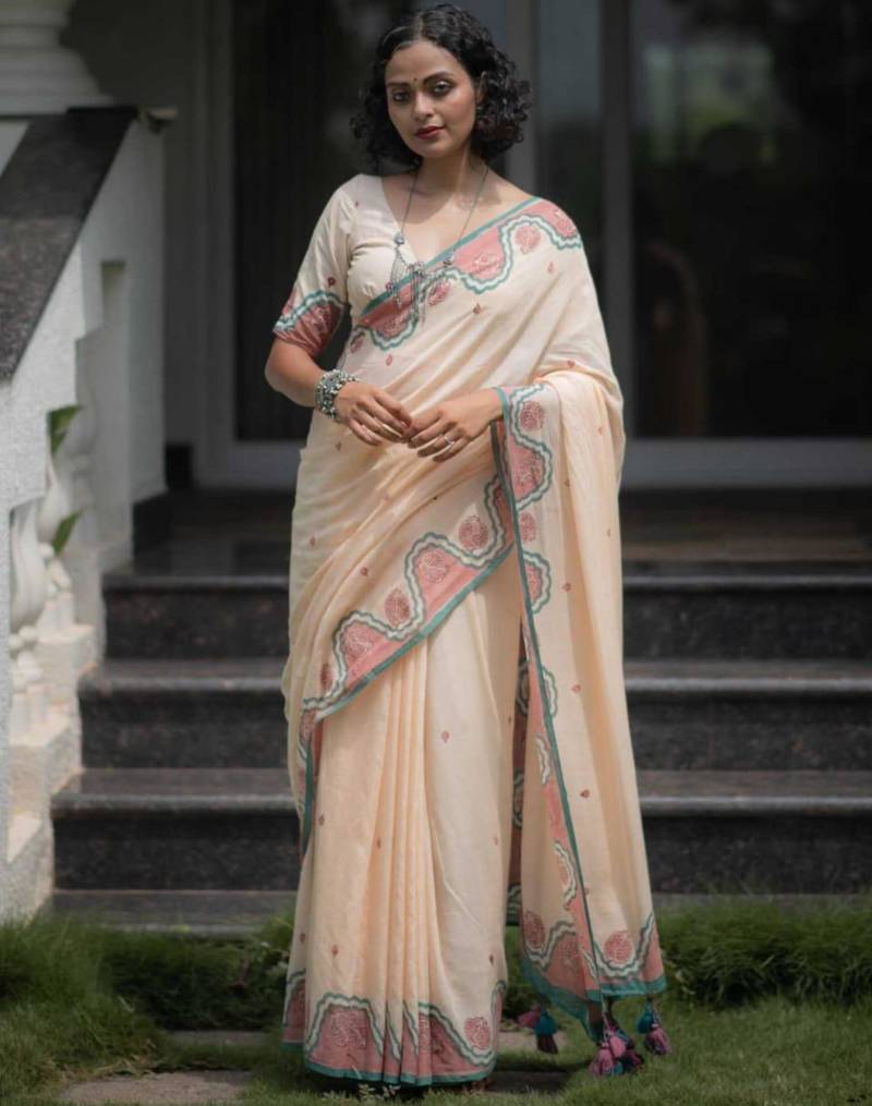 Off white block printed scallop saree